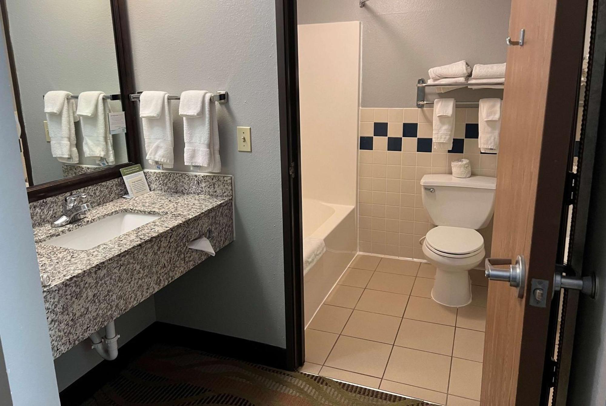 Americinn By Wyndham Republic Zewnętrze zdjęcie