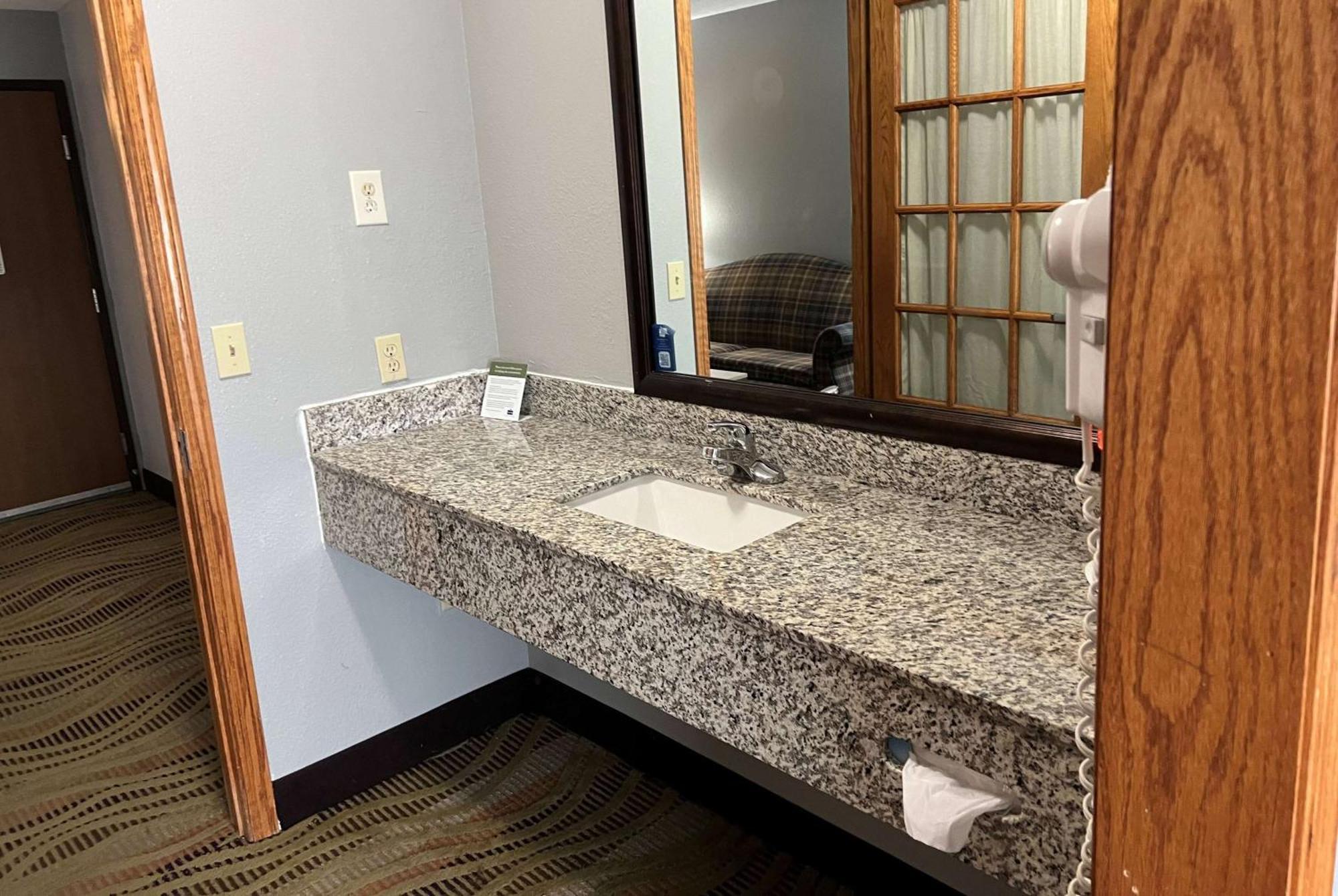 Americinn By Wyndham Republic Zewnętrze zdjęcie